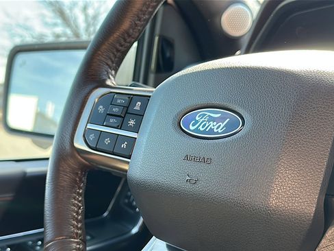 Used 2024 Ford F150 King Ranch w/ FX4 Off-Road Package image 30