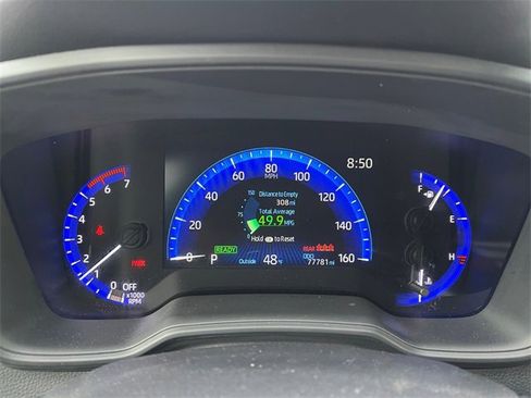 Used 2020 Toyota Corolla LE image 24