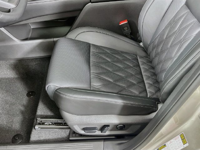 New 2026 Nissan Rogue Platinum AWD/4WD image 19
