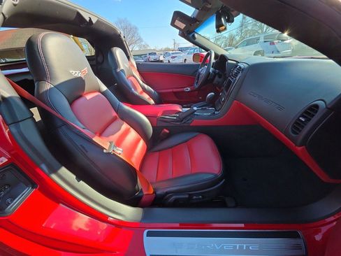 Used 2008 Chevrolet Corvette Coupe w/ Preferred Equipment Group image 8