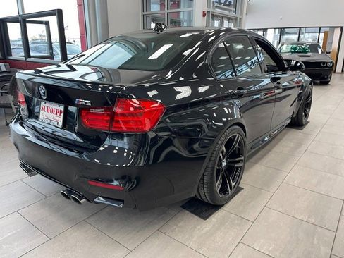 Used 2015 BMW M3 image 3
