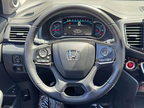 Used 2021 Honda Pilot Touring image 20