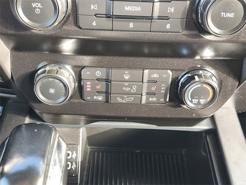 Used 2019 Ford F150 XLT w/ Equipment Group 302A Luxury image 21