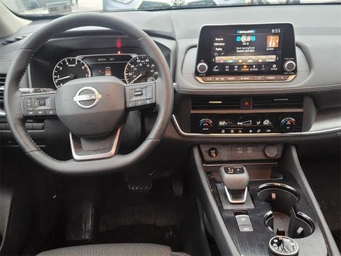 Certified 2025 Nissan Rogue SV image 12