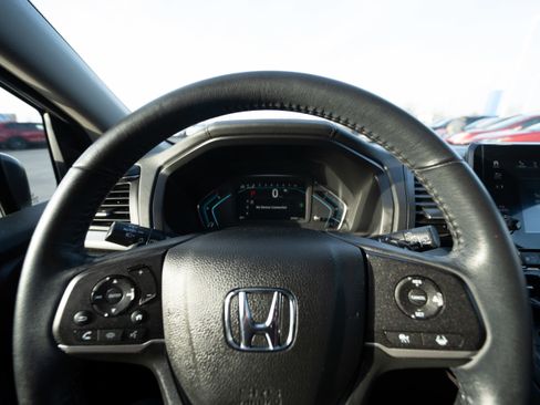 Used 2023 Honda Odyssey EX-L image 15