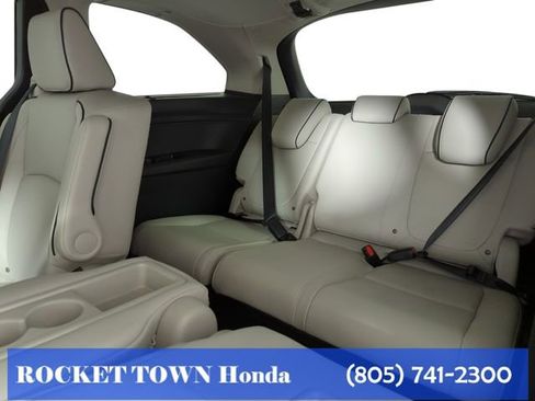 New 2026 Honda Odyssey Touring image 21