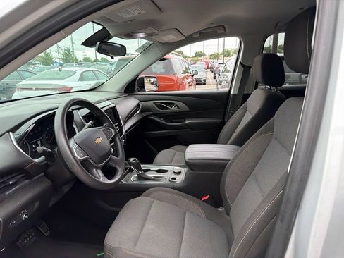 Used 2020 Chevrolet Traverse LS FWD image 17