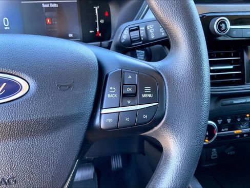 Used 2025 Ford Escape Active image 23