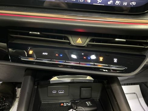 New 2026 Buick Envision Avenir image 17