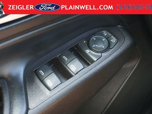 Used 2020 Chevrolet Equinox LT FWD image 29