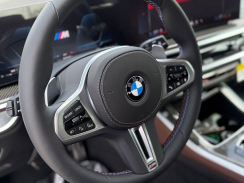 Used 2026 BMW X5 M60i AWD/4WD image 14
