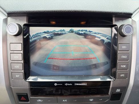 Used 2020 Toyota Tundra SR5 w/ SR5 Upgrade Package AWD/4WD image 34
