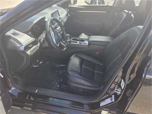 Used 2023 Nissan Altima 2.5 SR AWD/4WD image 14