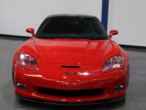 Used 2007 Chevrolet Corvette Z06 w/ Preferred Equipment Group image 4