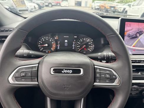 Used 2024 Jeep Compass Trailhawk AWD/4WD image 34