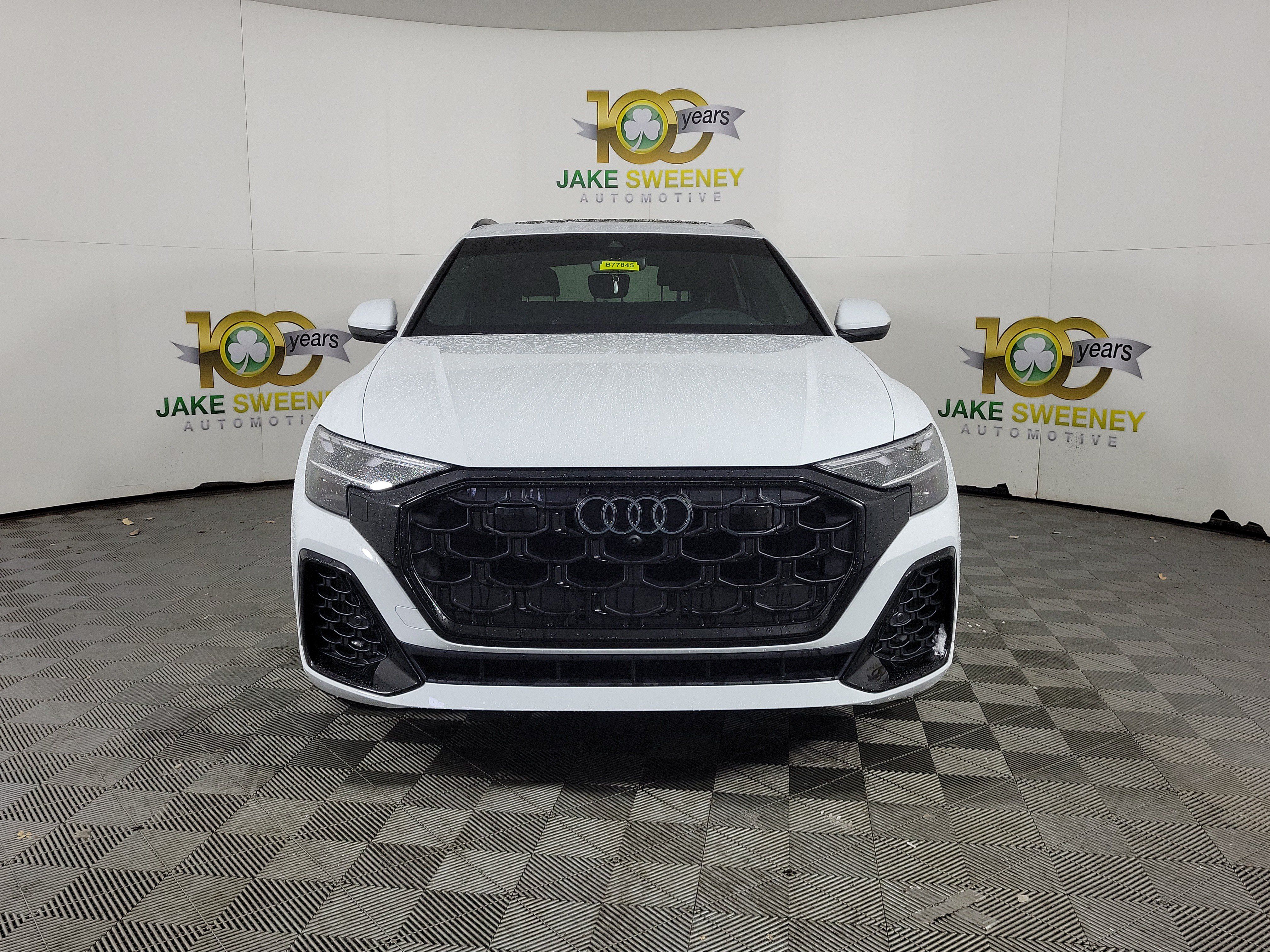 Used 2026 Audi Q8 Premium Plus AWD/4WD image 2