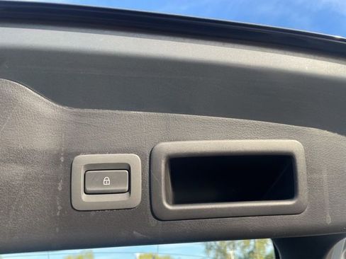 Used 2024 MAZDA MAZDA3 s image 44