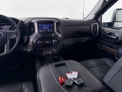 Used 2022 GMC Sierra 3500 Denali image 26