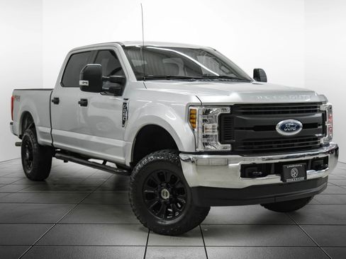 Used 2018 Ford F250 XL w/ Power Equipment Group image 6