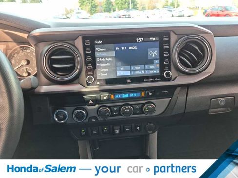 Used 2020 Toyota Tacoma TRD Off-Road image 16