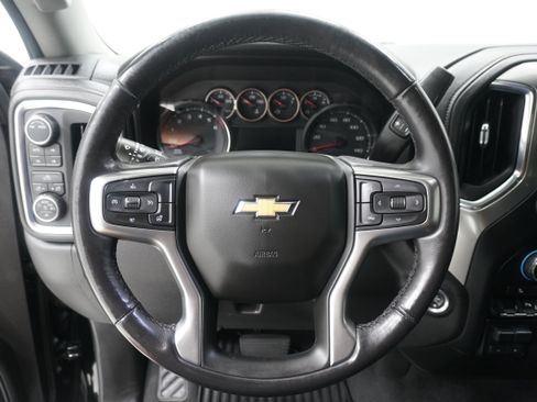 Used 2021 Chevrolet Silverado 1500 LT w/ Diesel Off-Road Package AWD/4WD image 18