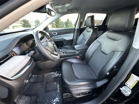 Used 2022 Jeep Compass Latitude w/ Convenience Group image 17