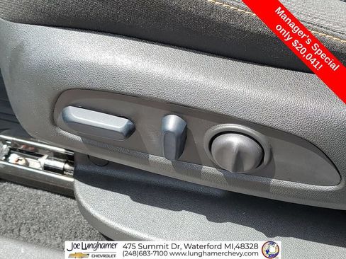 Certified 2024 Chevrolet Equinox LT w/ LPO, Floor Liner Package FWD image 35