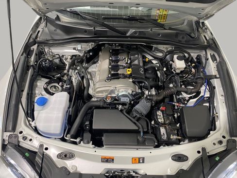 Used 2016 MAZDA MX-5 Miata Grand Touring RWD image 25