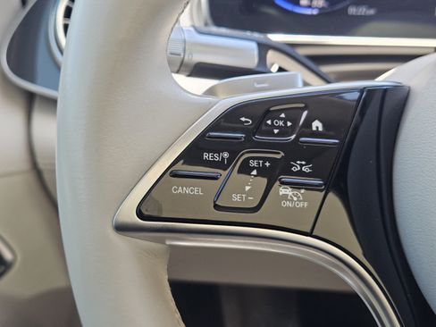 Certified 2022 Mercedes-Benz EQS 450+ Sedan image 18