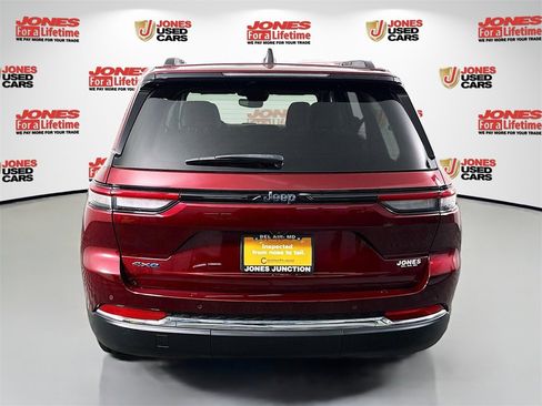 Used 2022 Jeep Grand Cherokee Limited 4xe image 18