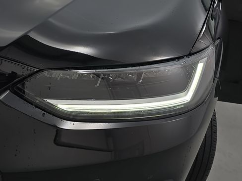 Certified 2023 Honda HR-V EX-L image 31