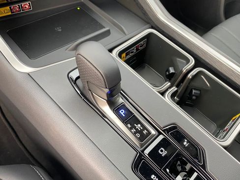 New 2026 Lexus TX 500h AWD image 18