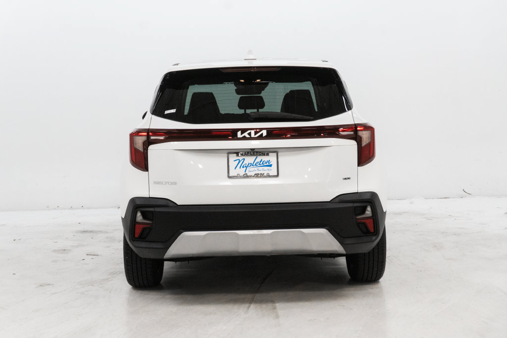 Used 2024 Kia Seltos LX AWD/4WD image 25
