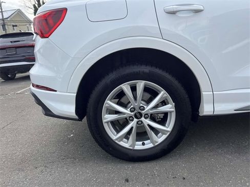 Certified 2025 Audi Q3 2.0T Premium w/ Convenience Package image 7