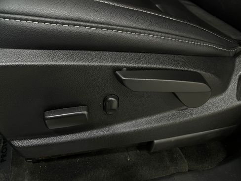 Used 2018 Chevrolet Colorado ZR2 AWD/4WD image 15