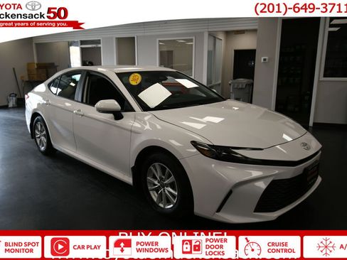 Used 2025 Toyota Camry LE image 1