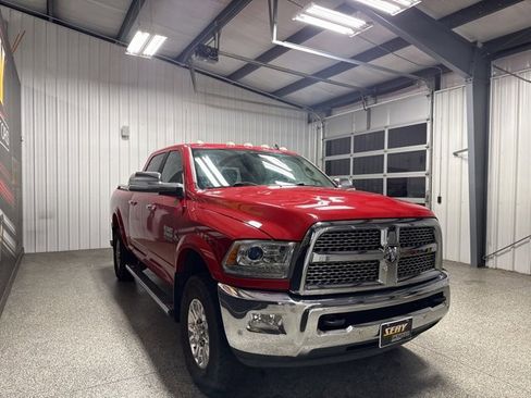 Used 2017 RAM 3500 Laramie image 19