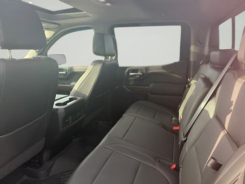 Used 2021 Chevrolet Silverado 1500 LT Trail Boss w/ LT Trail Boss Premium Package AWD/4WD image 6