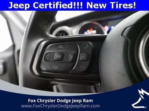 Certified 2023 Jeep Gladiator Sport image 17