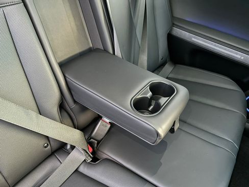 Used 2024 Hyundai Ioniq 5 Limited image 57