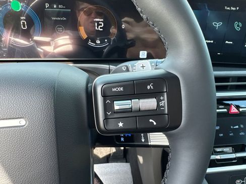 New 2026 Hyundai Santa Fe SE FWD image 17