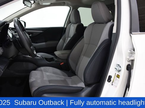 Used 2025 Subaru Outback Premium image 20