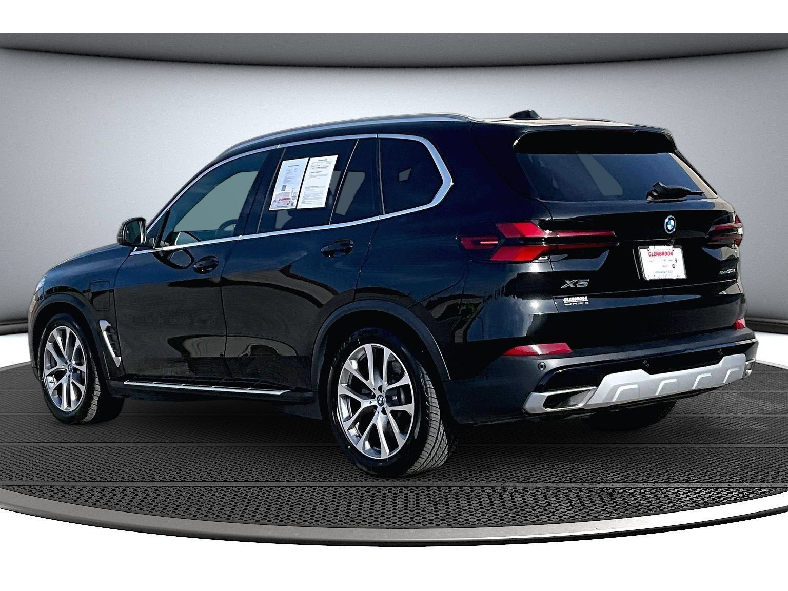Used 2025 BMW X5 xDrive50e AWD/4WD image 19