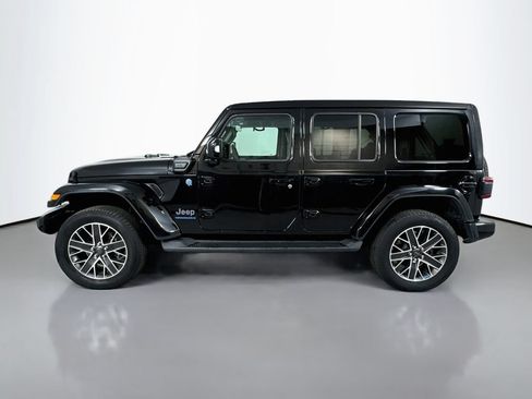 Used 2023 Jeep Wrangler Unlimited Sahara AWD/4WD image 8