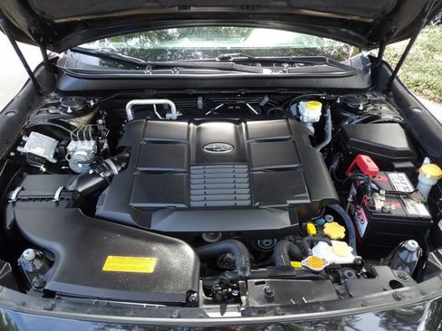 Used 2019 Subaru Outback 3.6R Touring AWD/4WD image 27