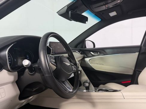 Used 2025 Genesis G70 2.5T image 21
