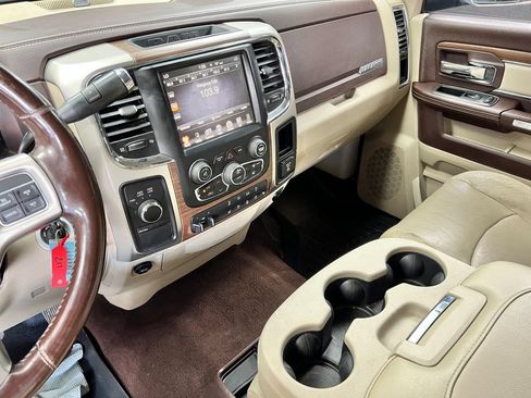 Used 2015 RAM 3500 Laramie w/ Cold Weather Group AWD/4WD image 10