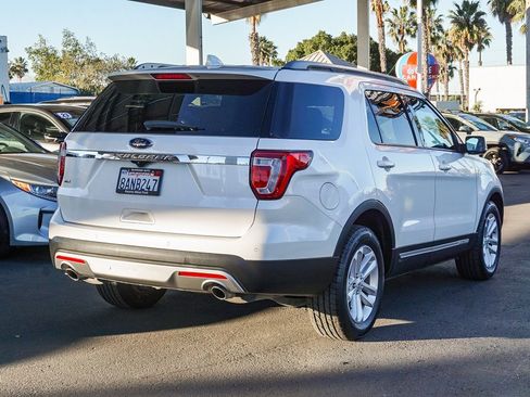 Used 2017 Ford Explorer XLT w/ Equipment Group 202A image 7