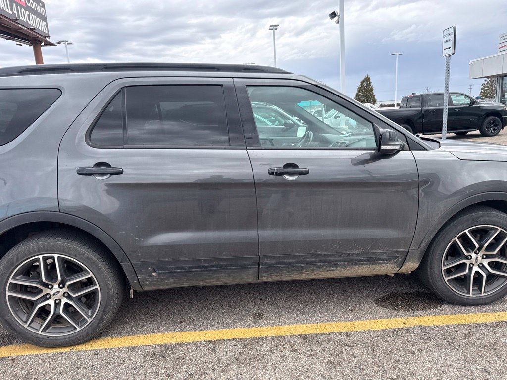 Used 2016 Ford Explorer Sport w/ Equipment Group 401A AWD/4WD image 8