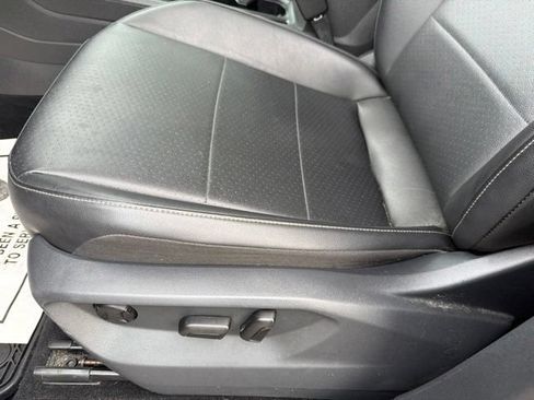 Used 2019 Volkswagen Tiguan SE AWD/4WD image 25